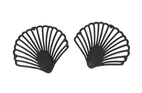 Set of 2 Black Cast Iron Scallop Seashell Trivets Kitchen Accessories Home Decor Main image
