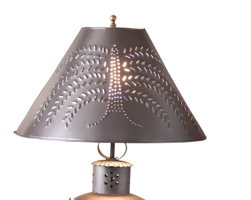 Innkeeper's Lamp with Shade Additional image