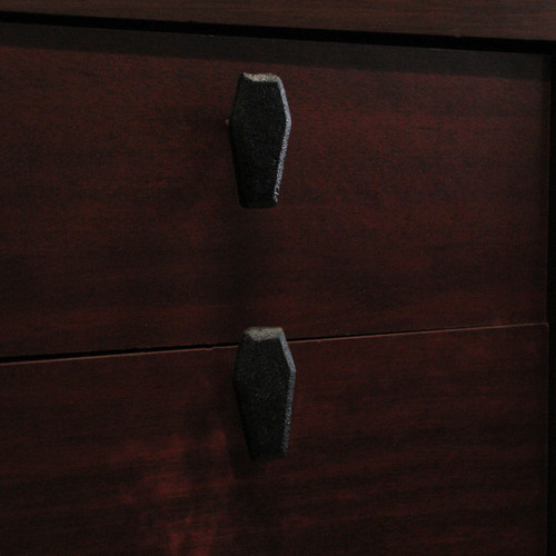 Gothic Black Cast Iron Coffin Drawer Pulls – 6-Piece Set, 2.5" Long, 1.5" High Additional image