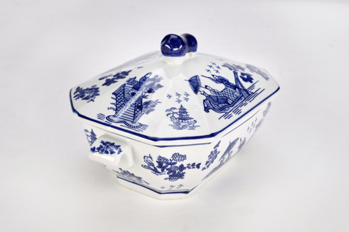 AAI Lidded Porcelain Tureen, Blue and White Pagoda Design Main image