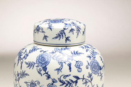 AA Importing 59953 9 Inch Blue & White Ginger Jar Additional image