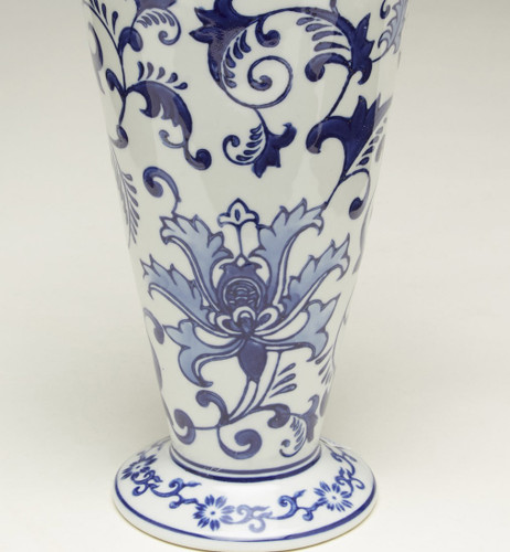 AA Importing 59811 9.5 Inch Blue And White Vase Additional image
