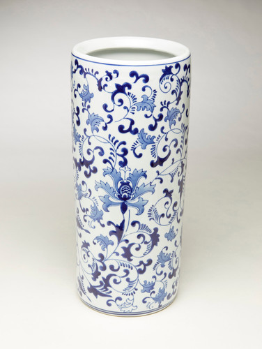 AA Importing 59799 18 Inch Blue And White Umbrella Stand Main image
