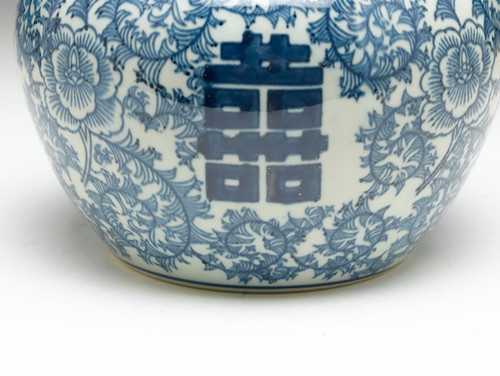 AA Importing 59752 8 Inch Blue & White Jar Additional image
