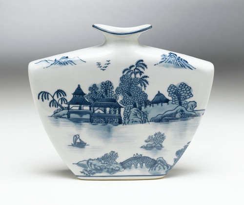 AA Importing 59725 Flat Blue And White Vase Main image
