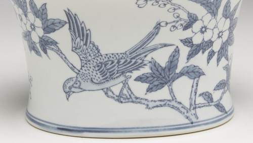 AA Importing 59847 Blue And White Planter Additional image
