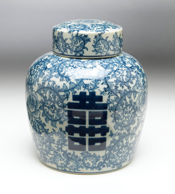 AA Importing 59747 12 Inch Blue & White Ginger Jar Main image