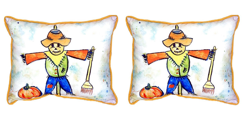 Pair of Betsy Drake Scarecrow Small Indoor/Outdoor Pillows 11X 14 Main image
