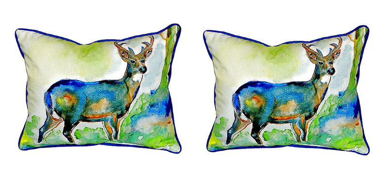 Pair of Betsy Drake Betsy’s Deer Large Pillows 16 Inch X 20 Inch Main image