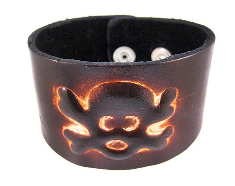 Brown Leather Skull & Crossbones Bracelet Wristband Main image