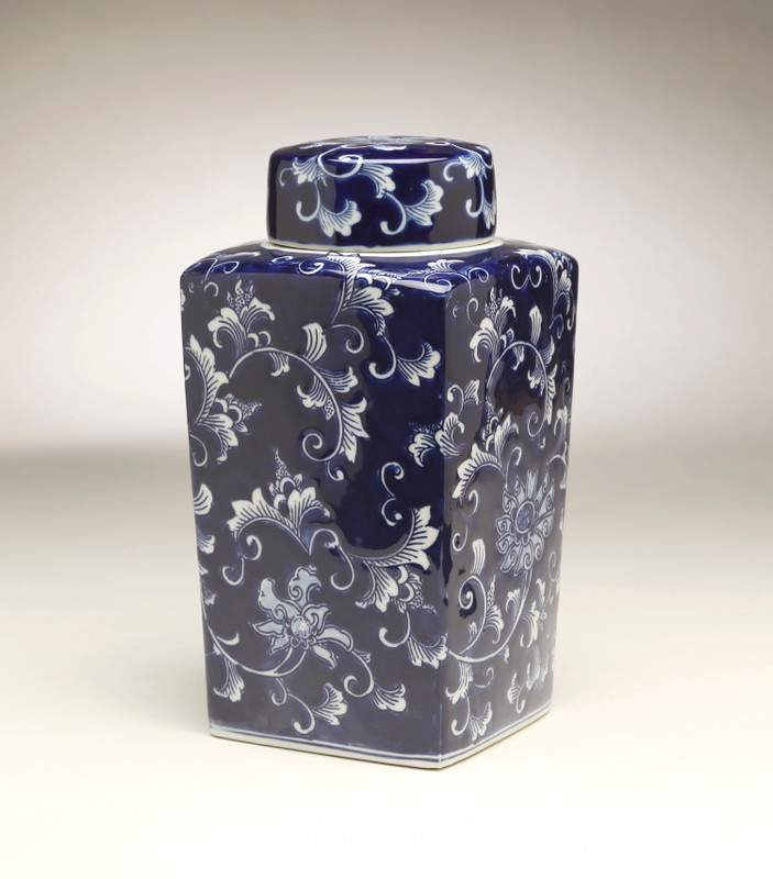 AA Importing 59948 12 Inch Square Blue & White Jar Main image