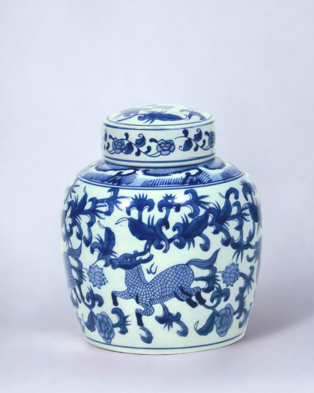 AAI 9" Ginger Jar, Chinoiserie Deer Design, Blue and White Main image