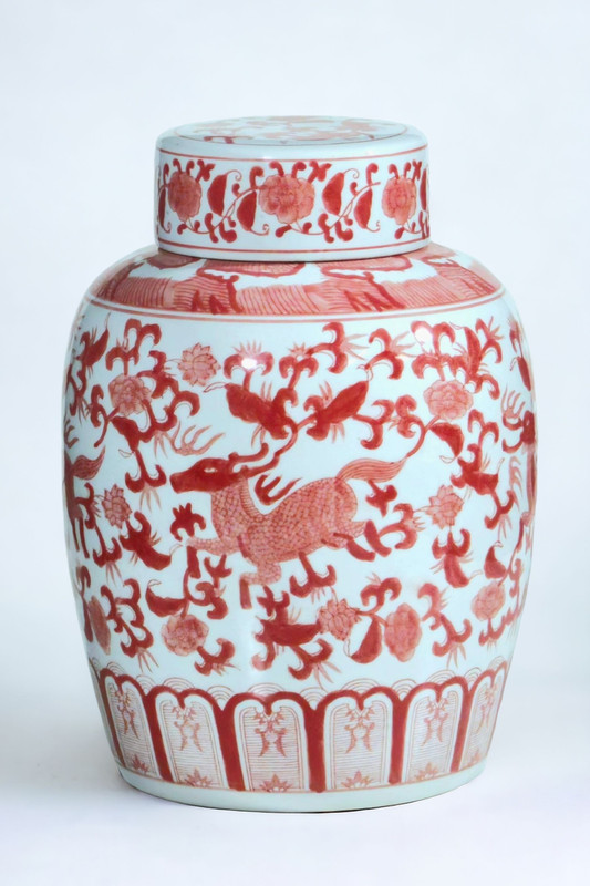 AAI Ginger Jar, Chinoiserie Deer Design, Red and White Main image