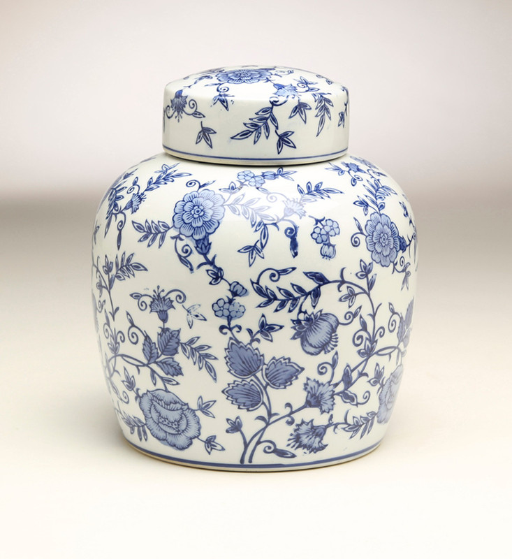 AA Importing 59953 9 Inch Blue & White Ginger Jar Main image
