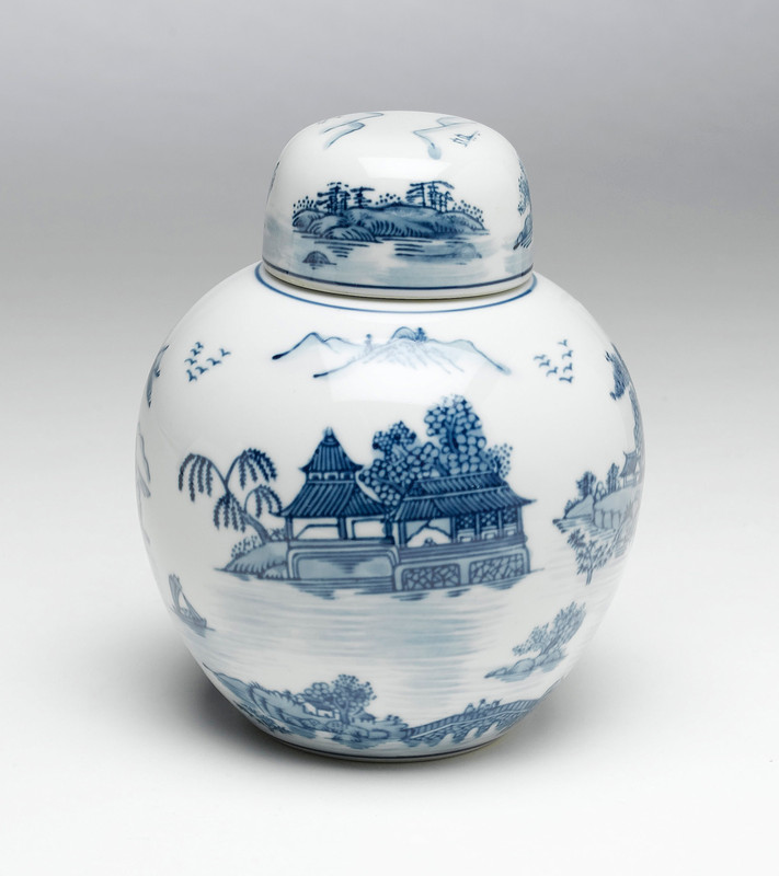 AA Importing 59766 Blue And White Round Jar With Lid Main image