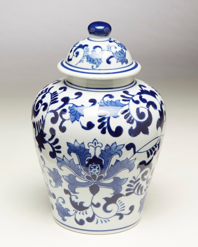 AA Importing 59777 10 Inch Blue And White Ginger Jar Main image