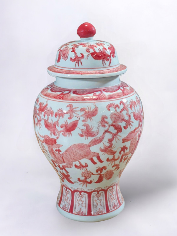 AAI 17" Ginger Jar, Chinoiserie Deer Design, Red and White Main image