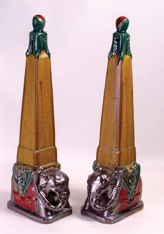 AA Importing Elephant Finial Pair Main image