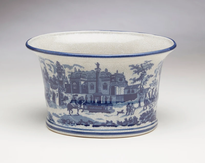 AA Importing 59846 Blue And White Planter Main image
