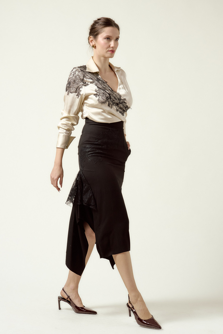 EVIE Skirt with Side Panel and Lace Applique in BLACK