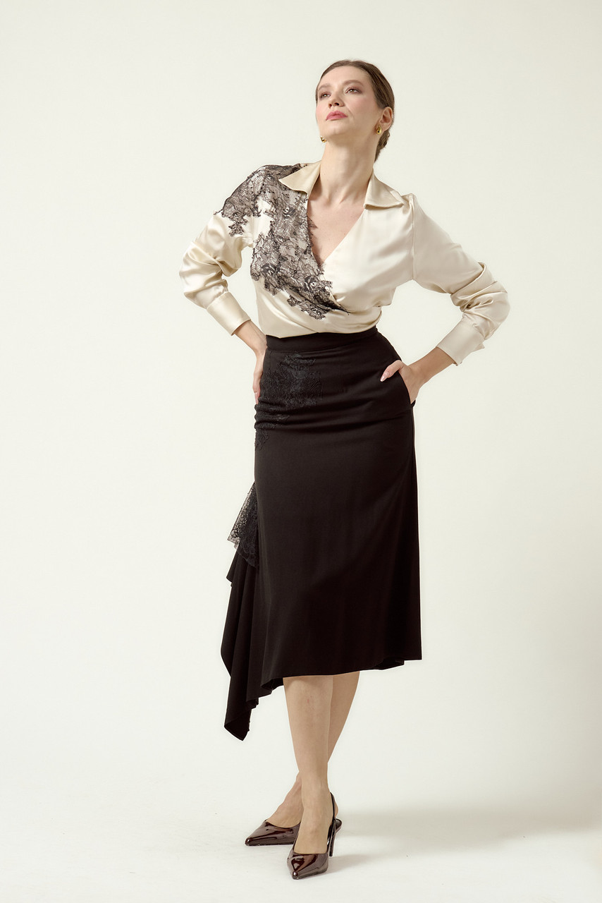EVIE Skirt with Side Panel and Lace Applique in BLACK