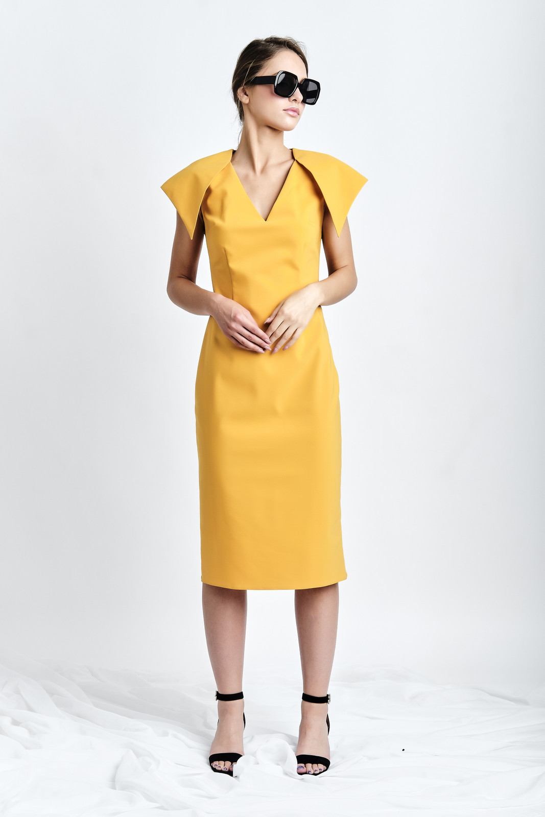 SUSUR Dress (Mustard Cotton-blend Midi Dress with Structural Back)