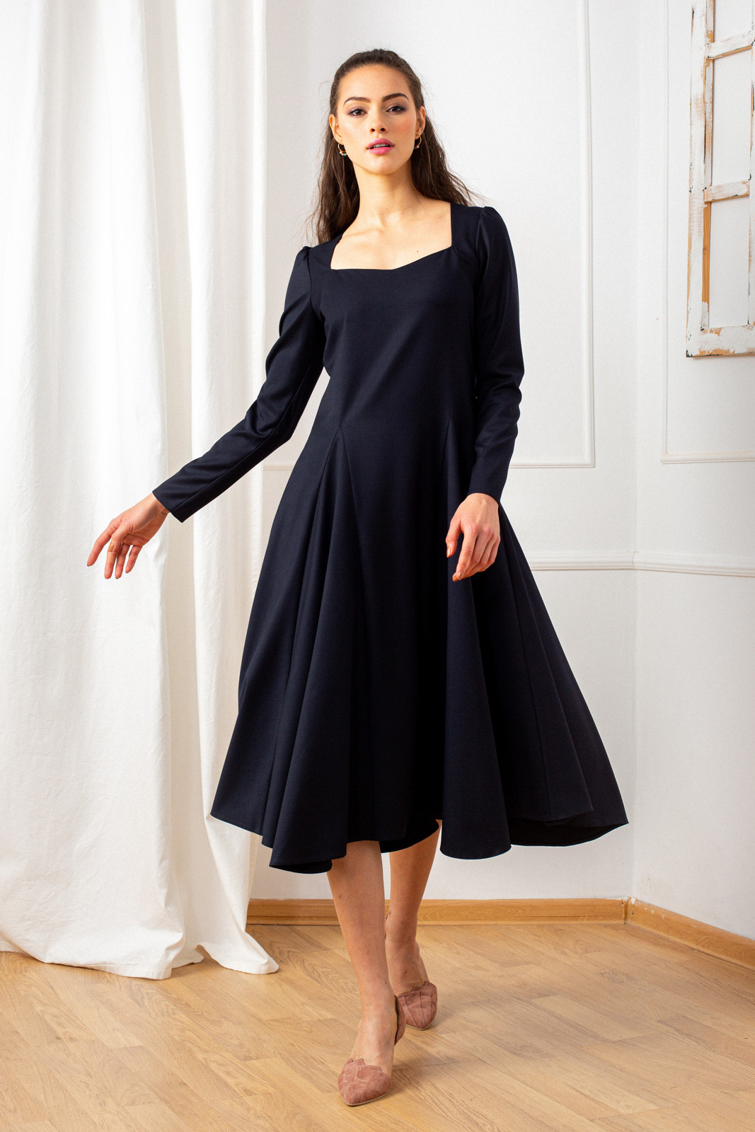 The FLYING Dress in Dark Blue