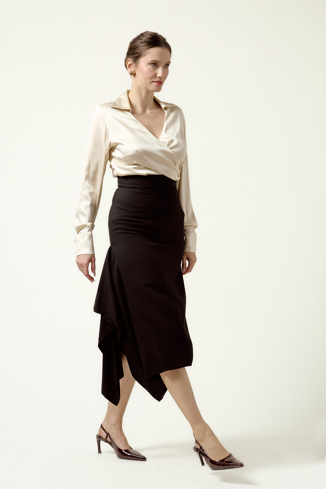 EVE Midi Skirt with Side Panel and Slit in BLACK