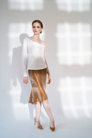 Two-Make-One Shirt with Detachable Collar and Sleeve in White