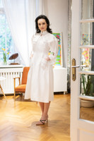 BELLE VIE Cape with Bow Apparent-Sleeves in White