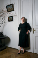 VIVIENNE Tailored Viscose Midi Dress in Black
