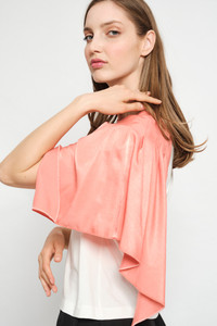 PARADISAEA Ecru T-shirt with Light-coral Pleated Sleeve PARADISAEA Ecru T-shirt with Light-coral Pleated Sleeve