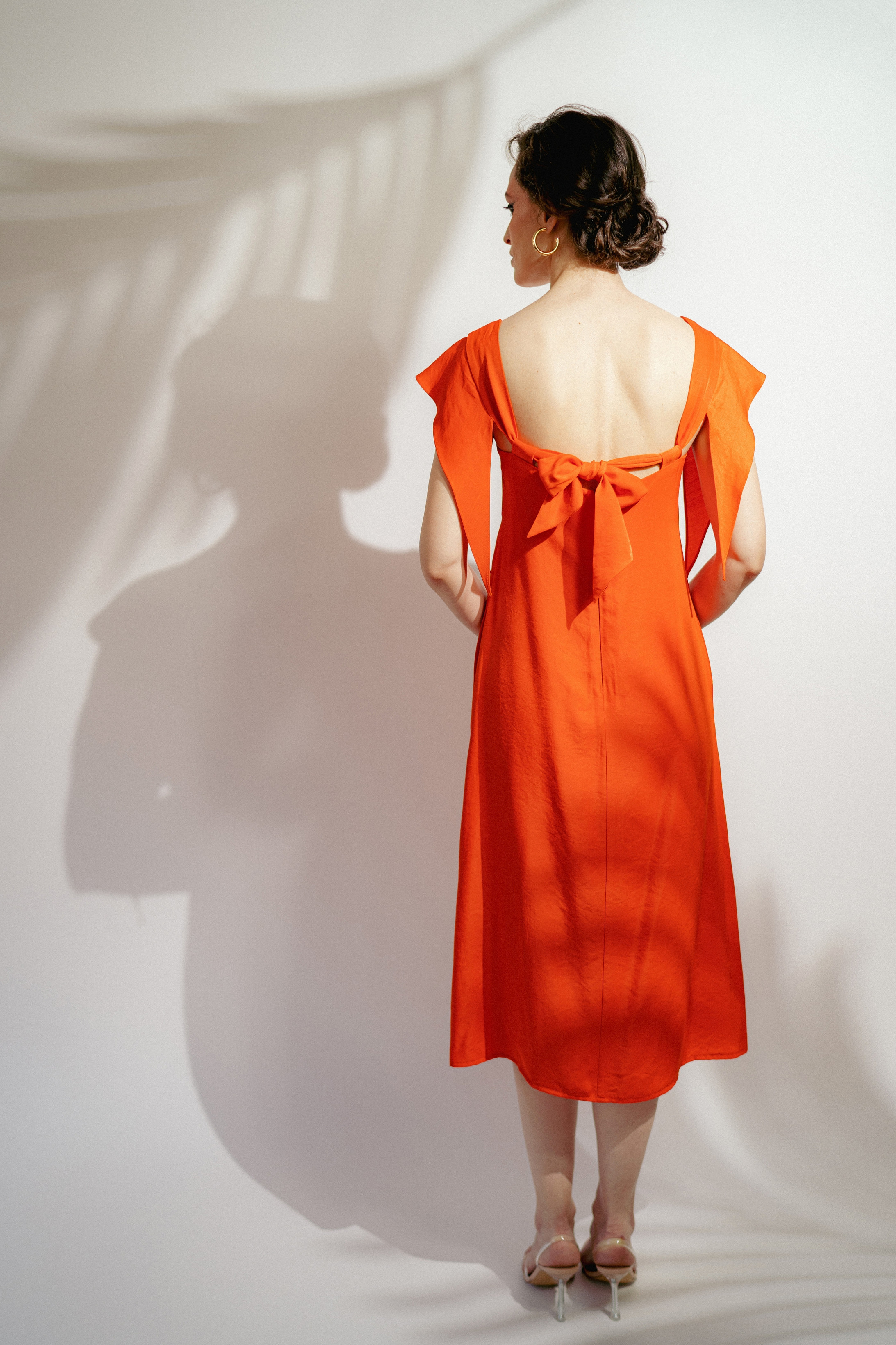 CASSIS Empire-Waist Midi Dress with Adjustable Straps in Orange - DALB