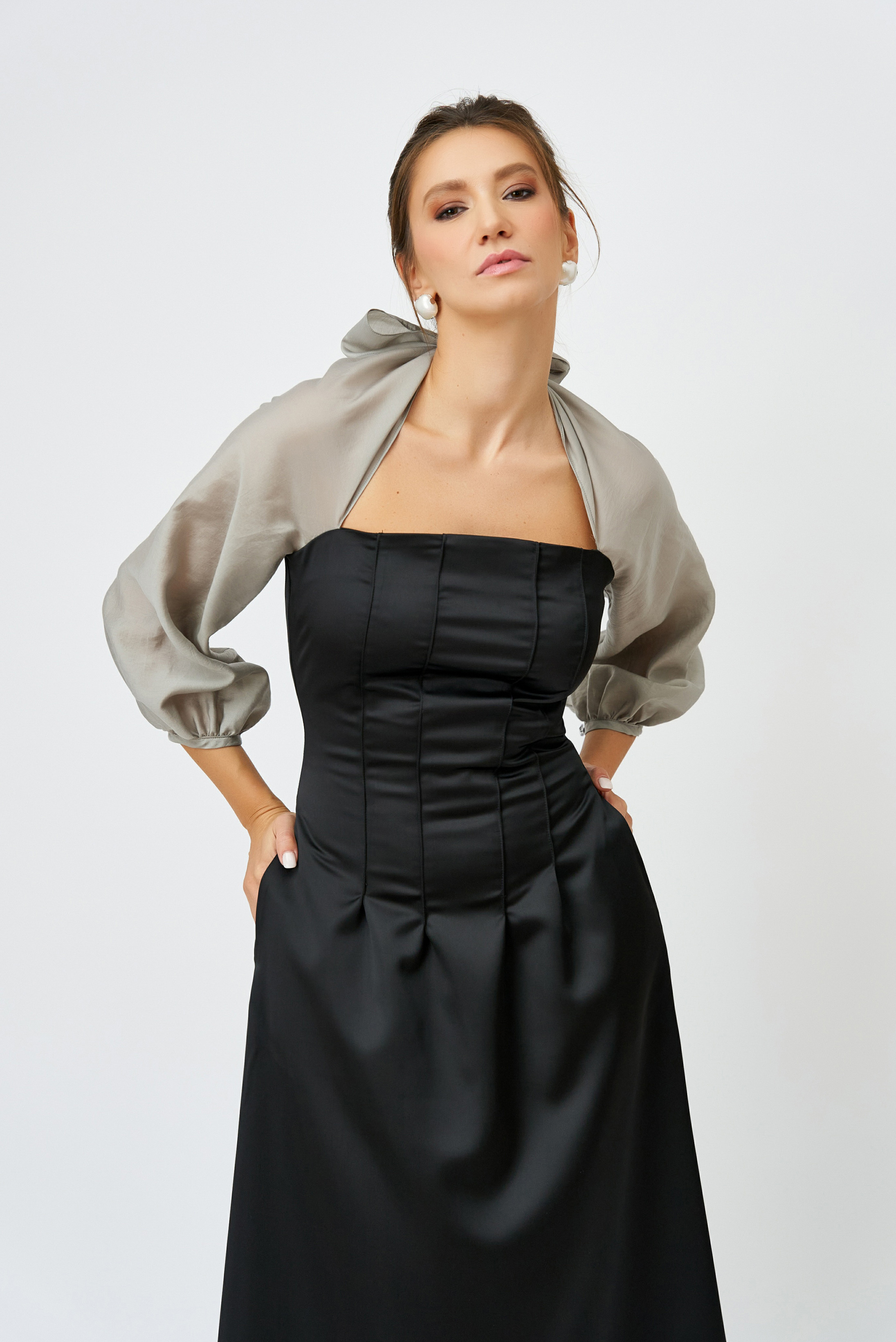 La Poupée Midi Dress with Back Bow in Black