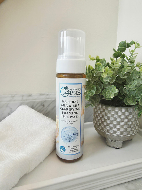 Natural AHA & BHA Clarifying Foaming Face Wash with glycolic acid, lactic acid, salicylic acid, and botanical extracts for smoother, clearer-looking skin.
