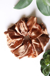 Cola de satén Jumbo color Golden