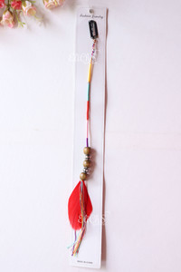 Accesorio pluma clip color Roja