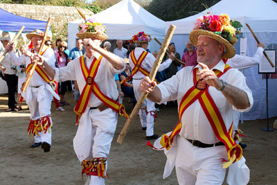 MORRIS DANCERS