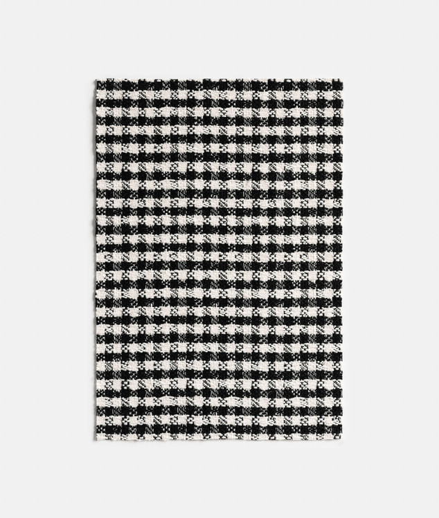 001|Black