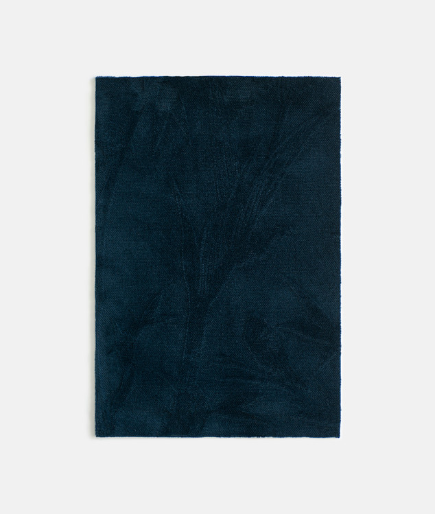 002|Blue
