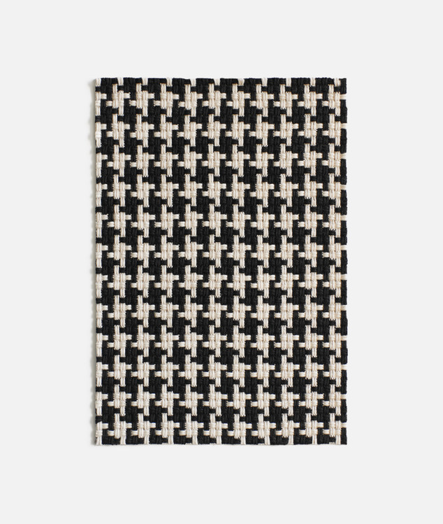 001|Ivory, Black