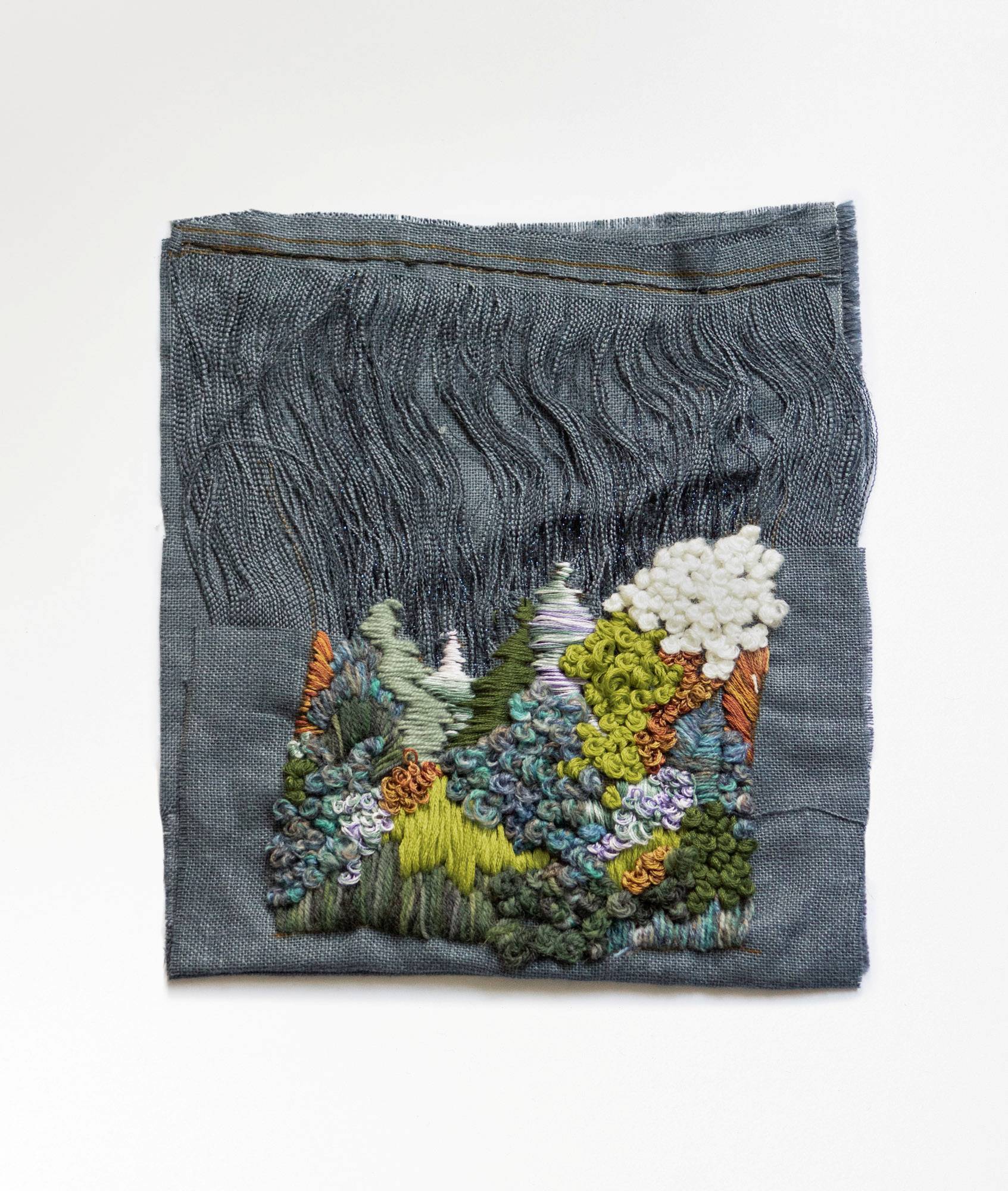 tessuto dedar con ricamo fiori brera