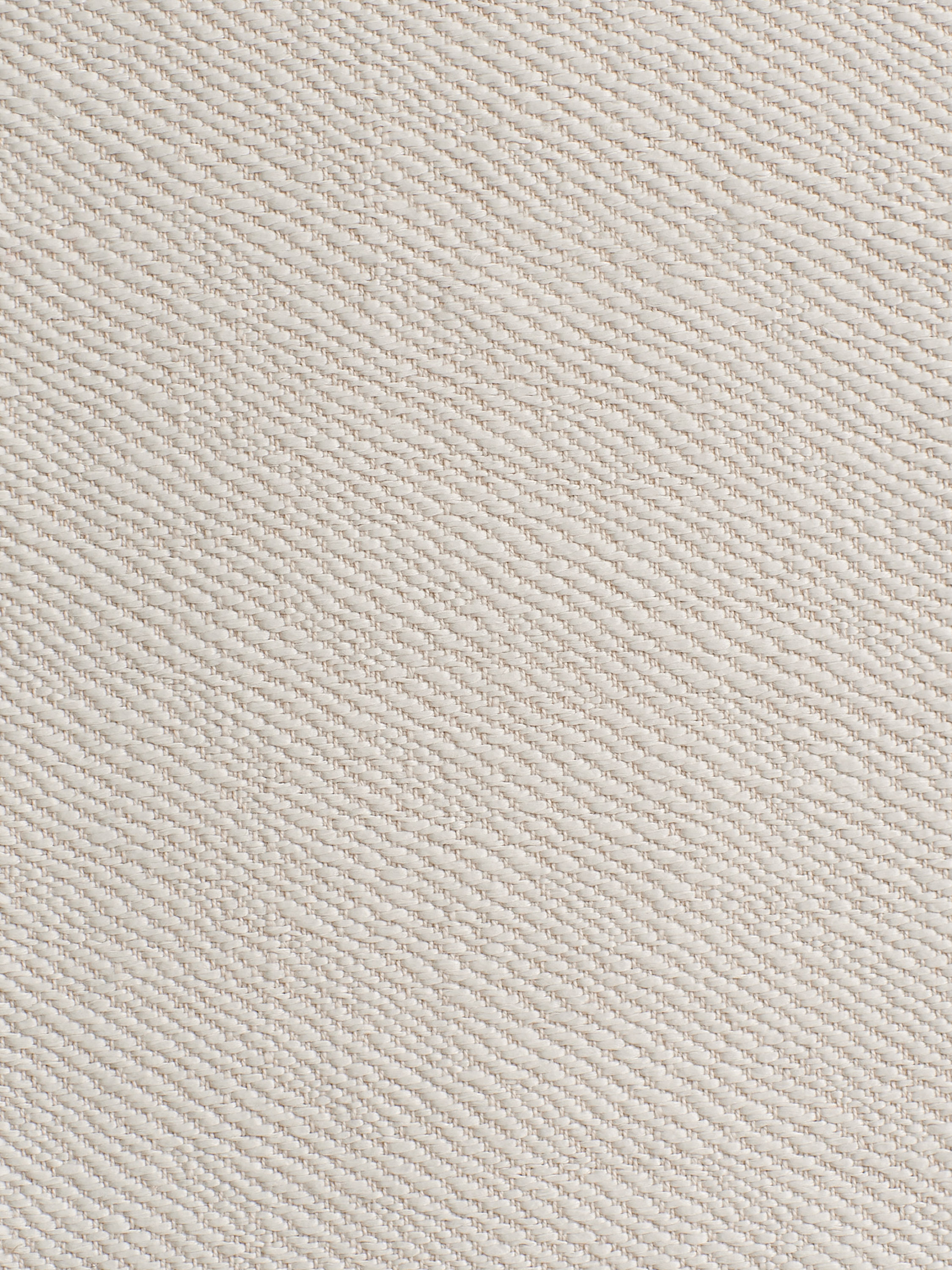 002|Ivory