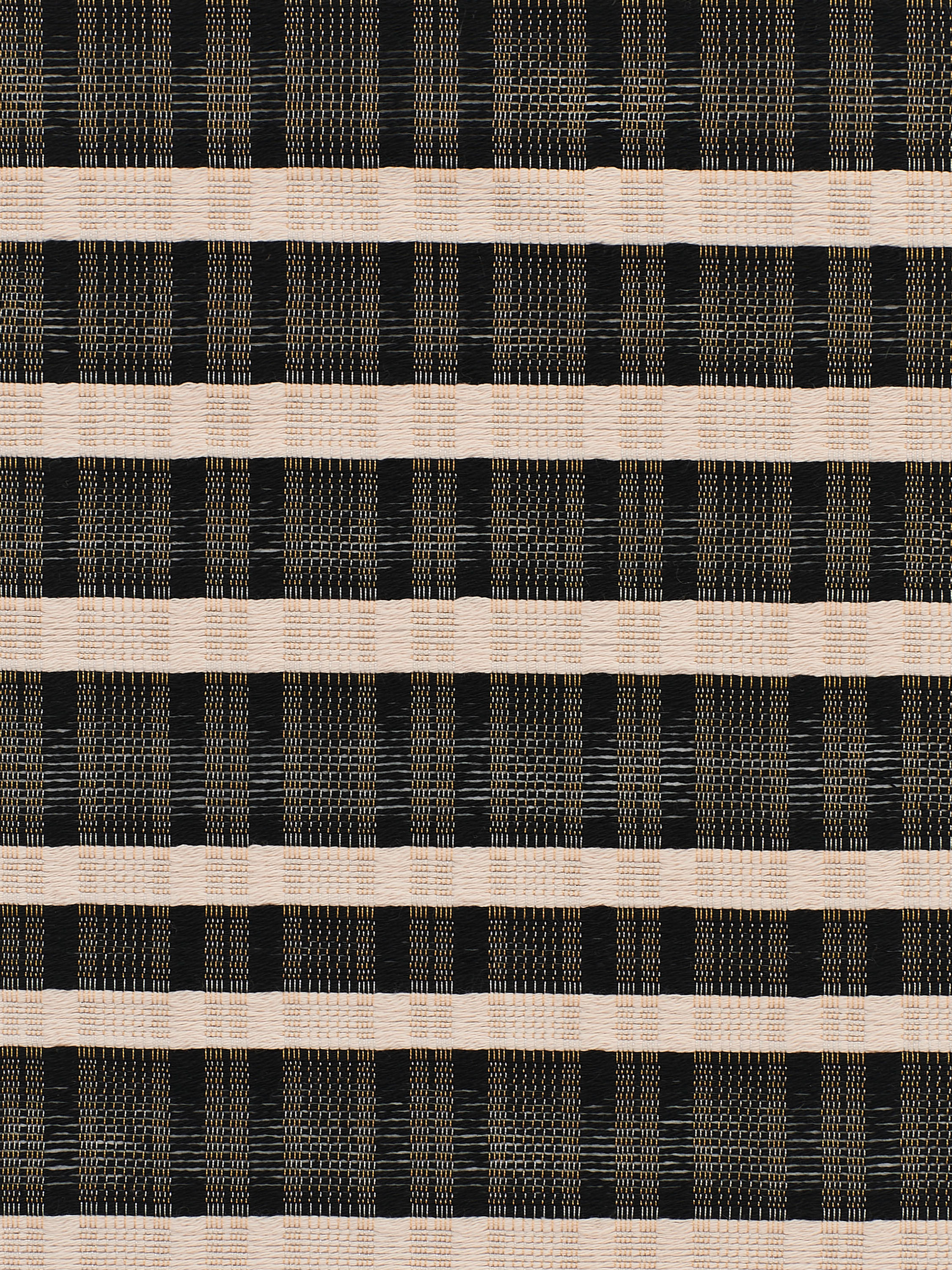 001|Metal, Black