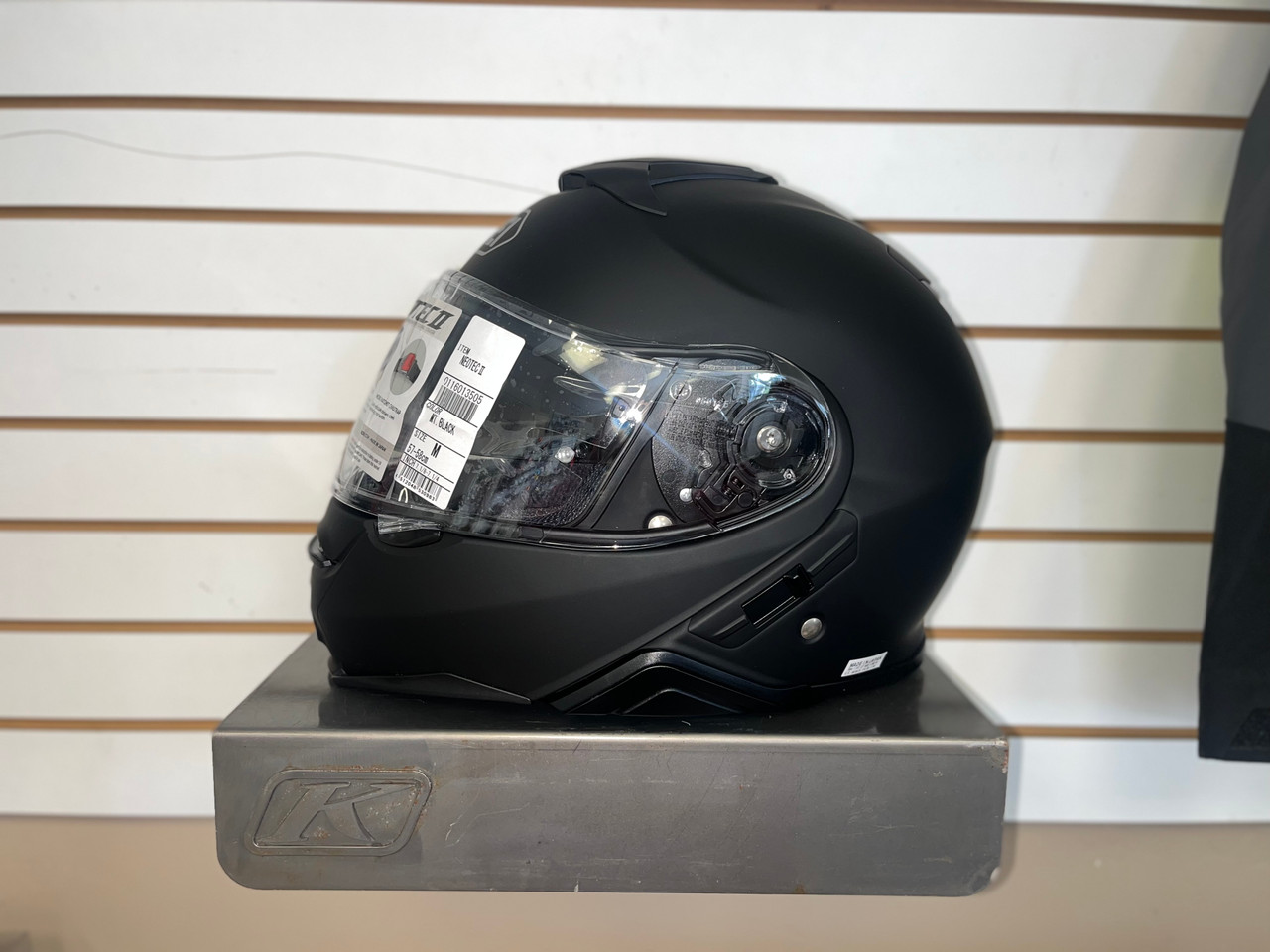 shoei neotec 2 black matt SHOEI NEOTEC II FLIP-UP MATTE BLACK HELMET (MEDIUM) - USED