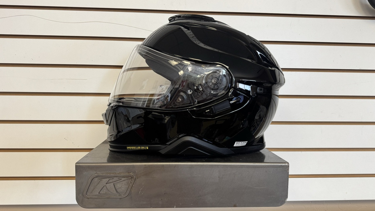 SHOEI GT-Air 2 black XLサイズ（インカムなし） SHOEI GT-AIR II BLACK HELMET (MEDIUM) - DISPLAY MODEL - SnowBigDeal