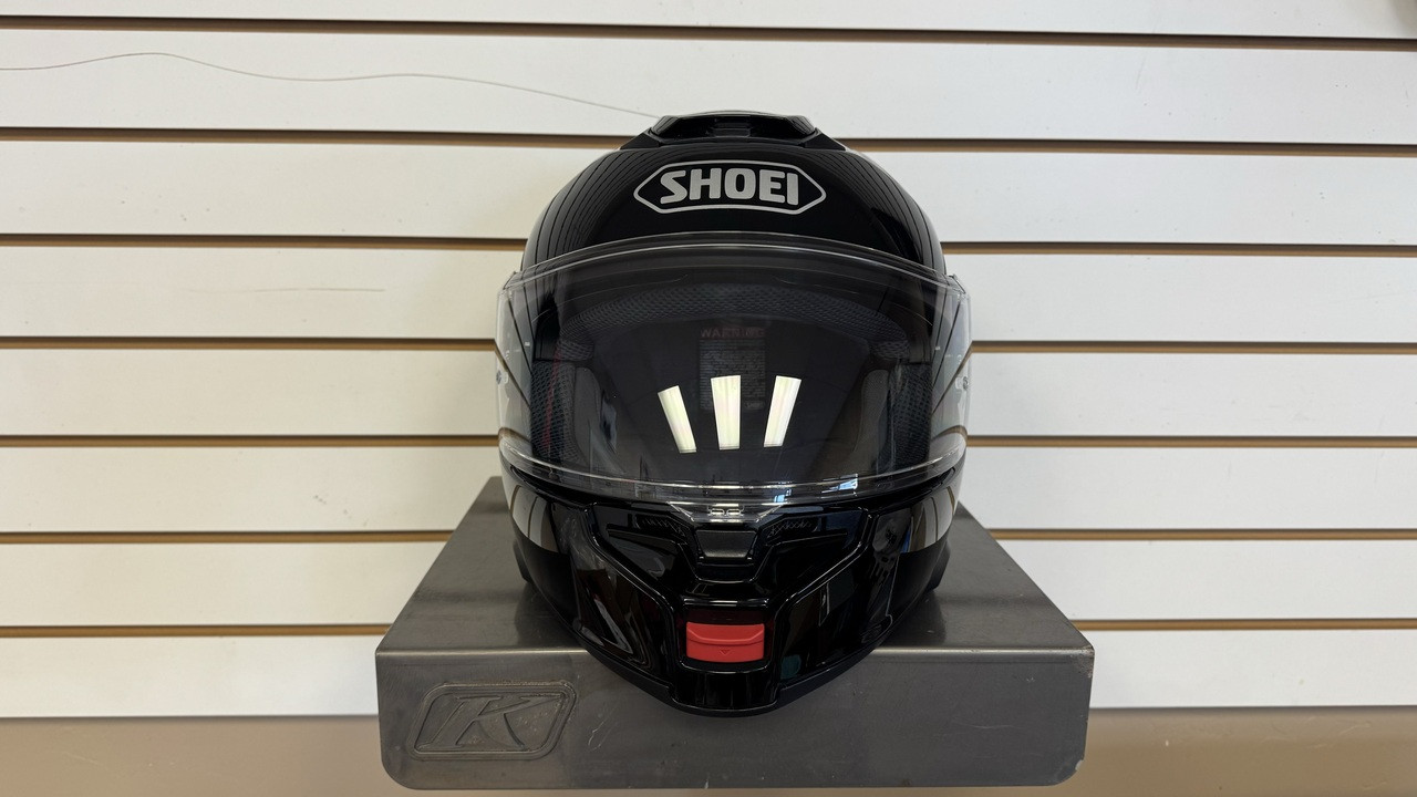 SHOEI NEOTEC 3 BLACK HELMET (SIZE 2XL) - DISPLAY MODEL - SnowBigDeal