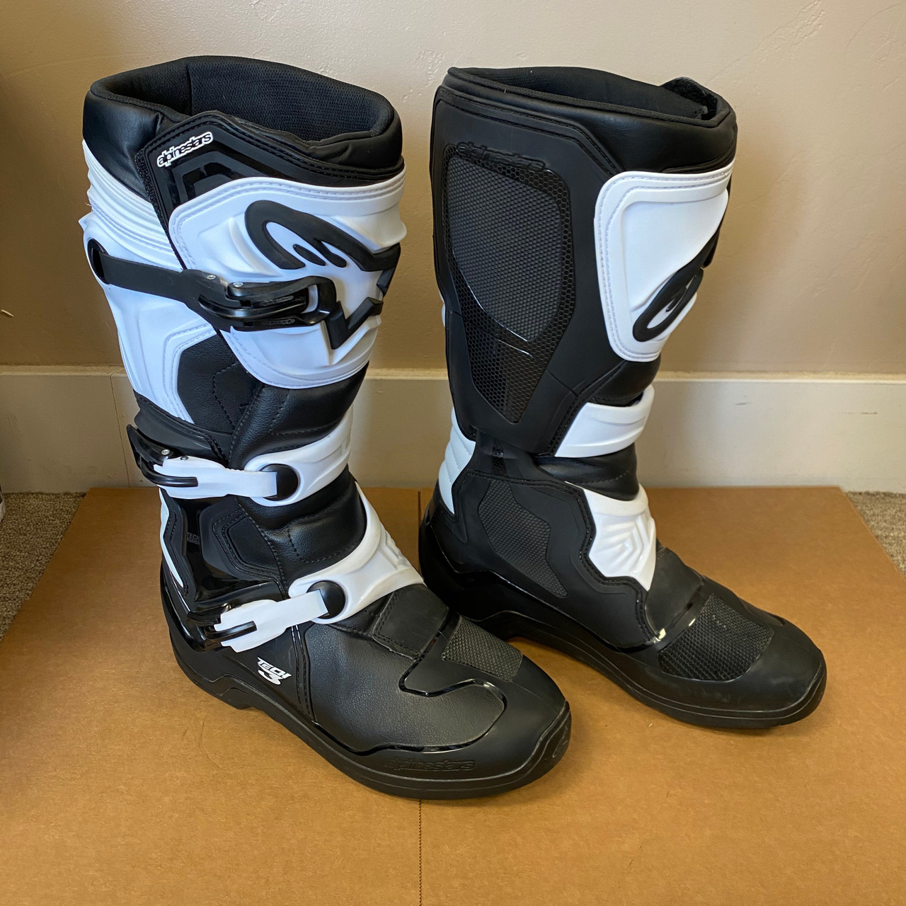 Alpinestars Tech 3 Enduro Boots - Black/White (Men's 9) [Used]