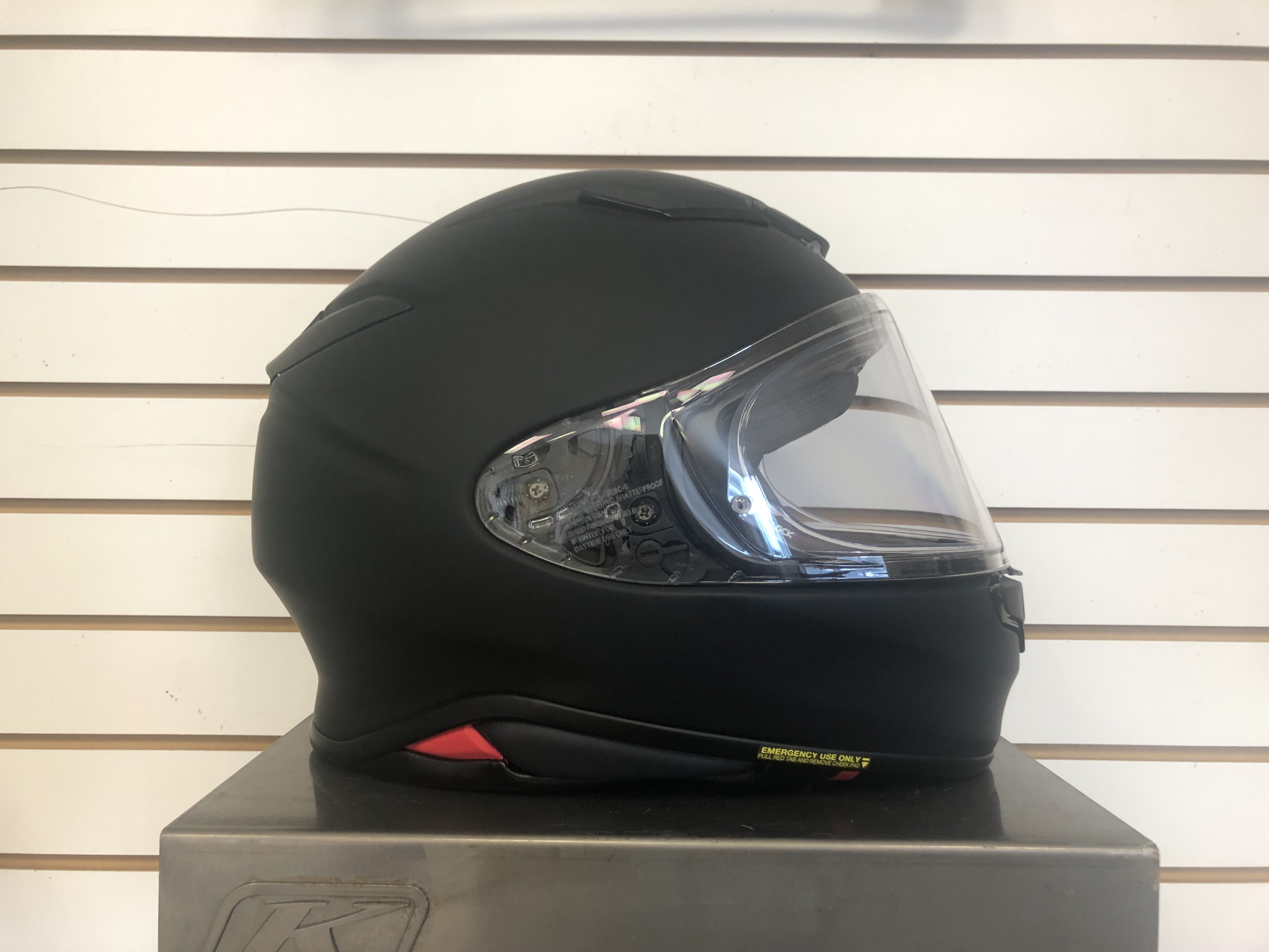 Shoei RF-1400 Full-Face Motorcycle Helmet MATTE BLACK 2X-Large - Demo Model