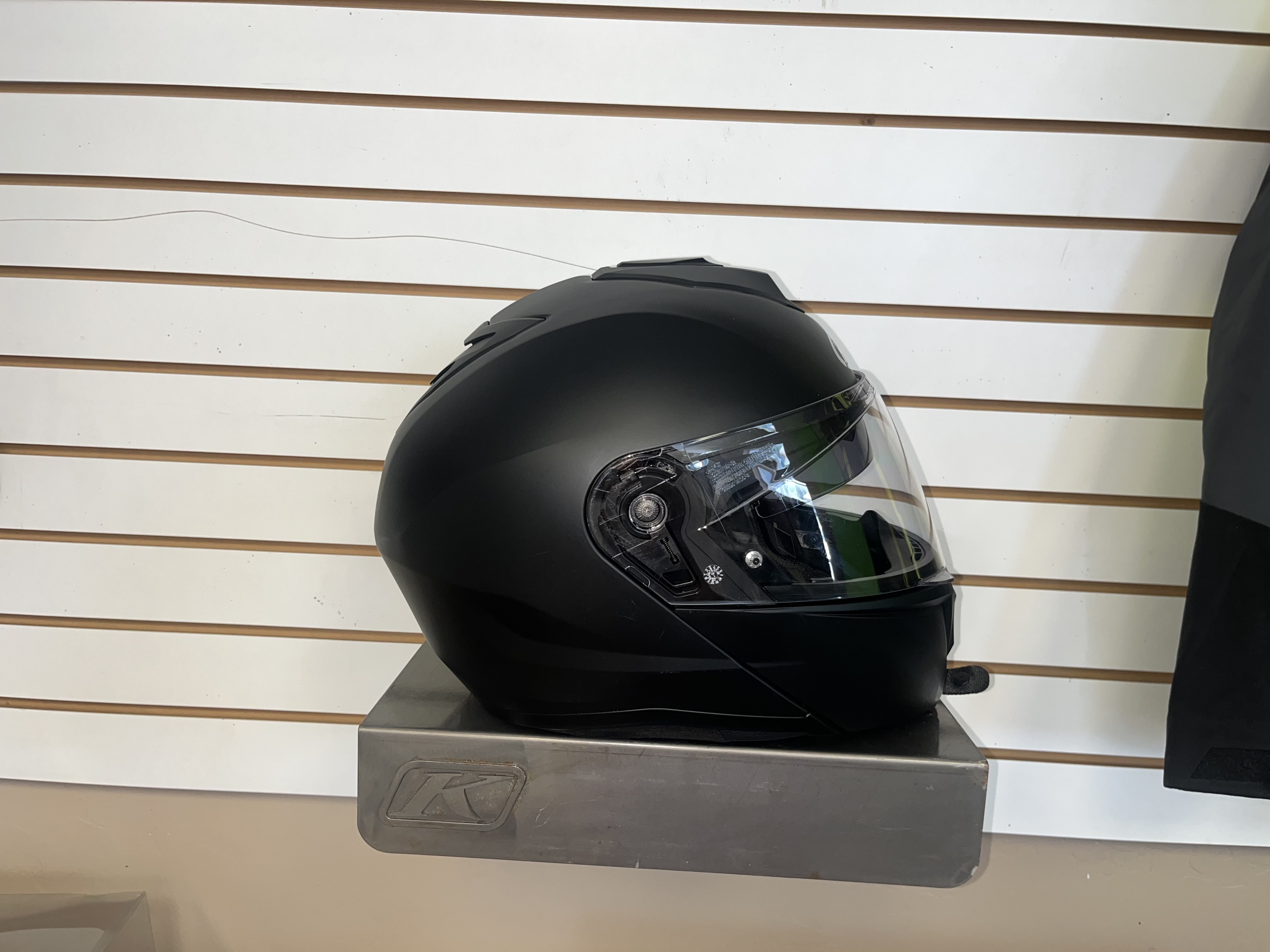 HJC i90 SEMI-FLAT BLACK (MEDIUM) - USED 